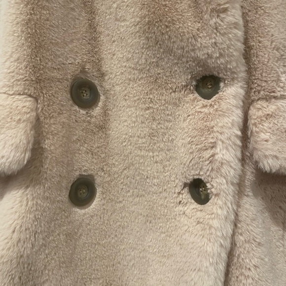 Free People/Kate Faux Fur/ Apricot color - Picture 4 of 11